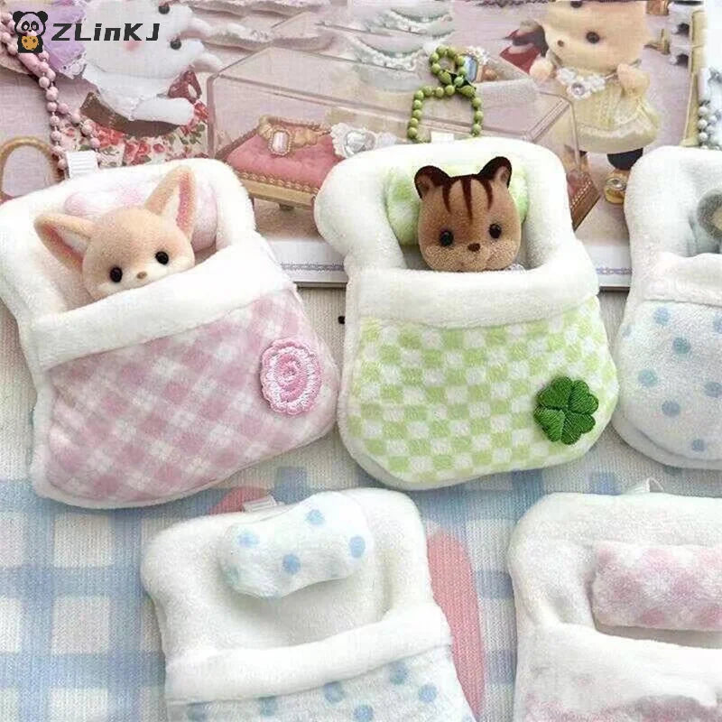 ▶1/3Pcs Cute Plush Four-leaf Clover Doll Bed 8*6*1CM Soft Sleeping Bag Mini Doll Room Decoration Furniture Doll Accessories