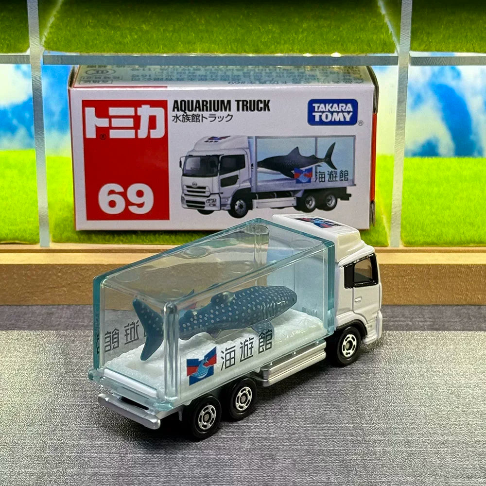 Takara Tomy Tomica No.69 Nissan Diesel Quon Aquarium Truck Diecast Alloy Car Model Mini Vehicle Collectible Boy Toy Gift