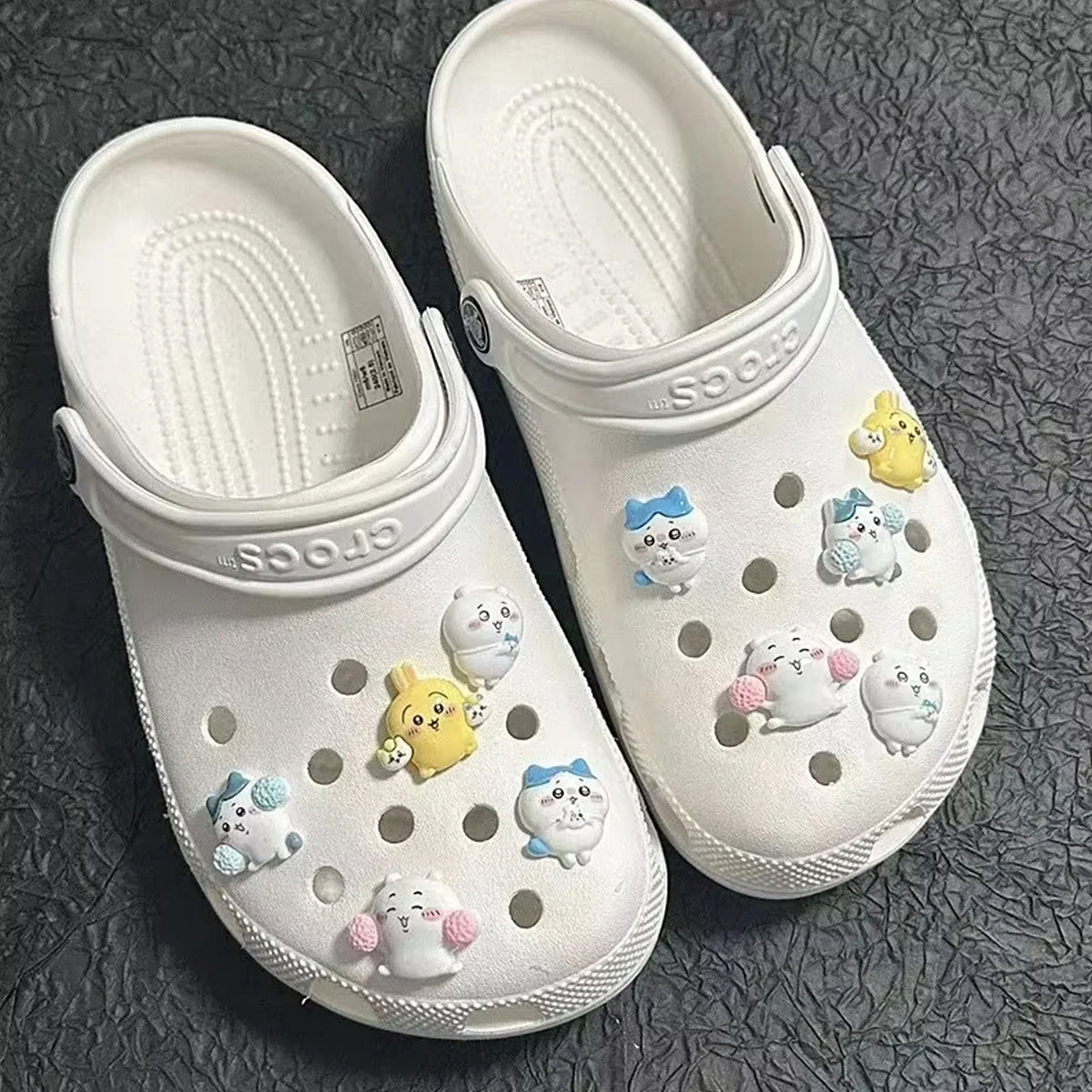 New Cartoon Cute jiyi Clogs Shoe Buckle Kawaii Hachiware Usagi Shoe Flower Shoe Buckle Decorative Accessories Friend Gift